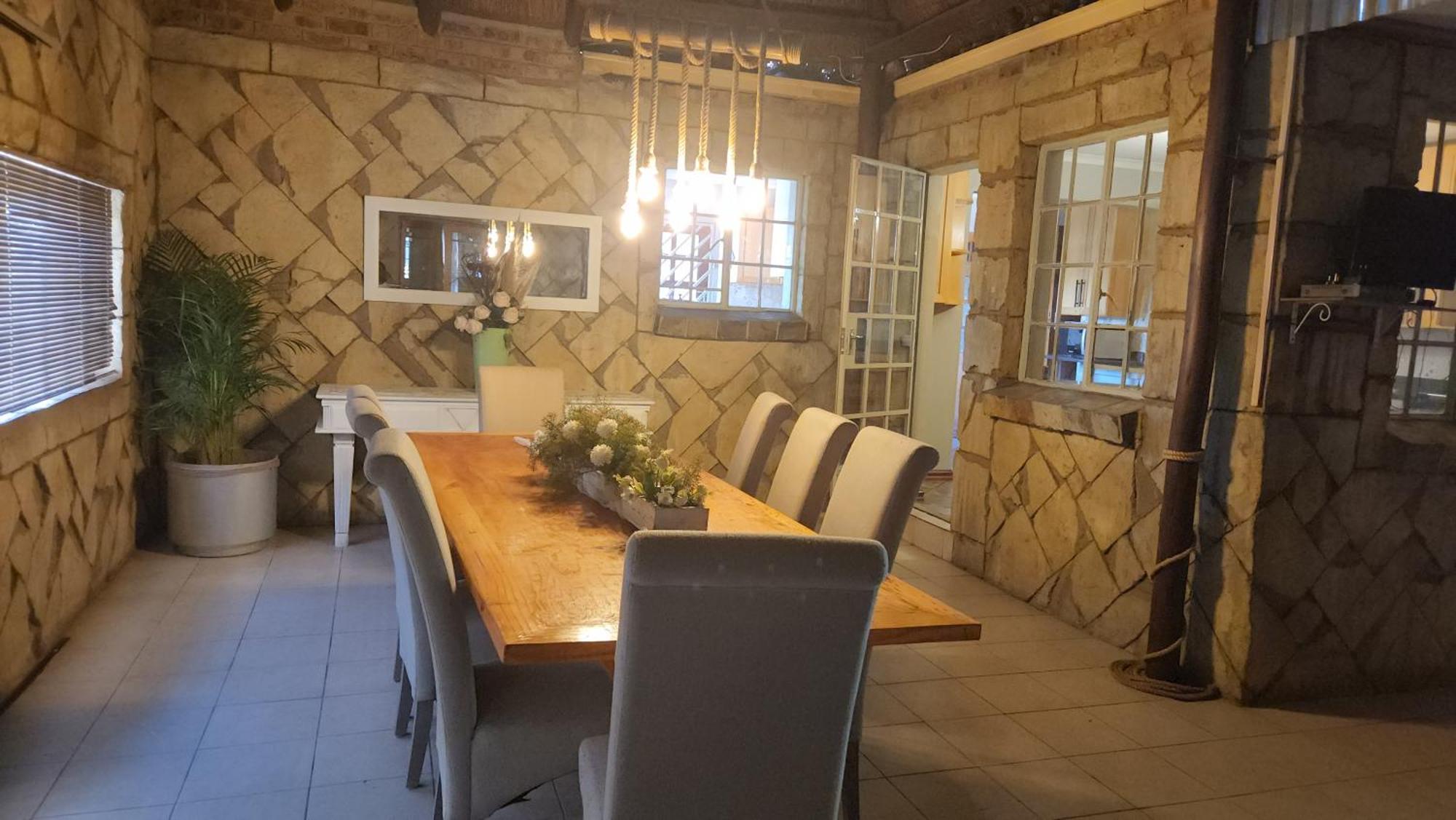 Homestay At The Well Boksburg